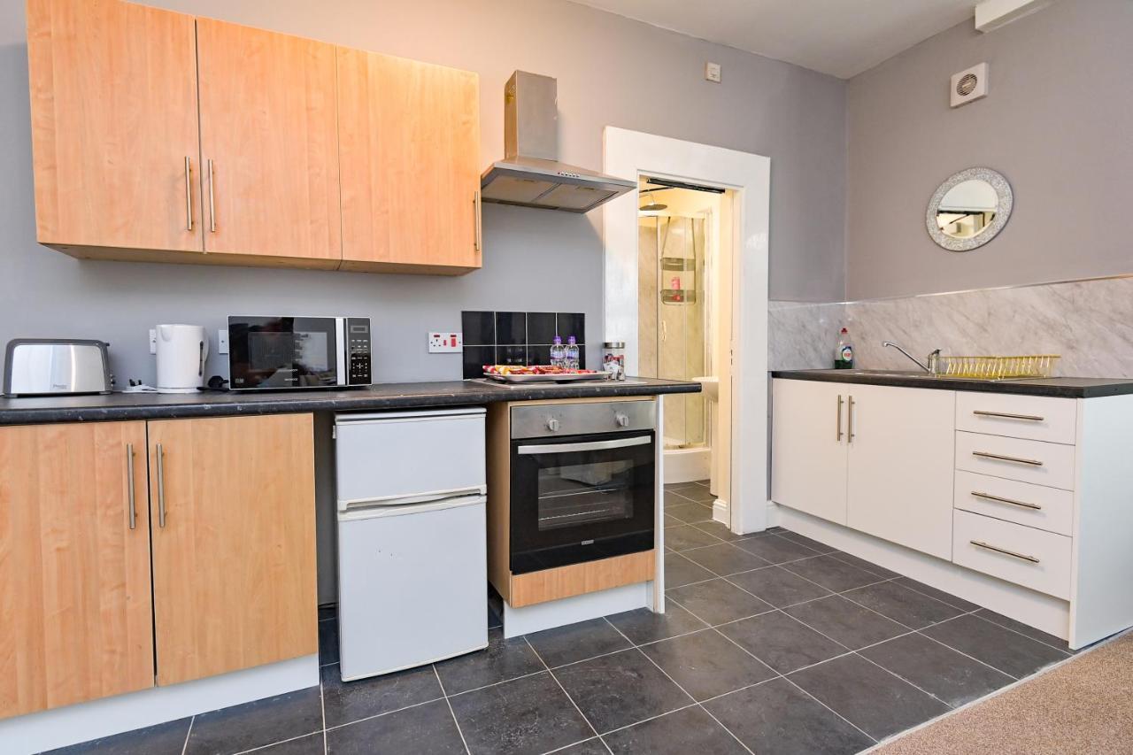 The Elm Wood Apartments Huddersfield Eksteriør bilde